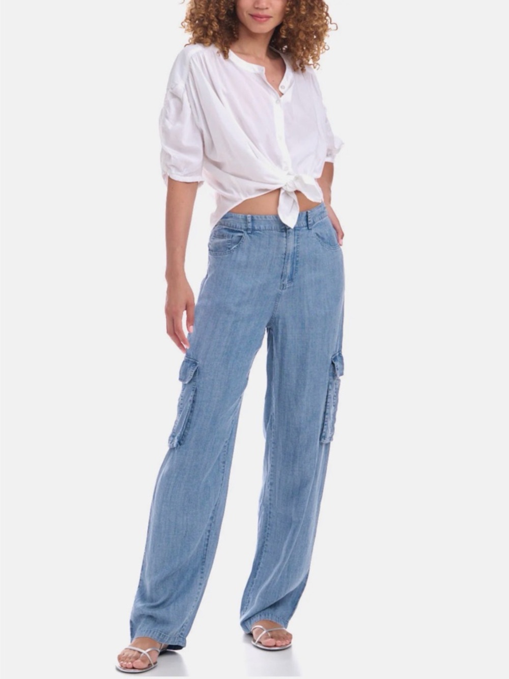Splendid Aven Indigo Cargo Pants. 
Light Blue Wide-Leg Cargo Jeans for Women